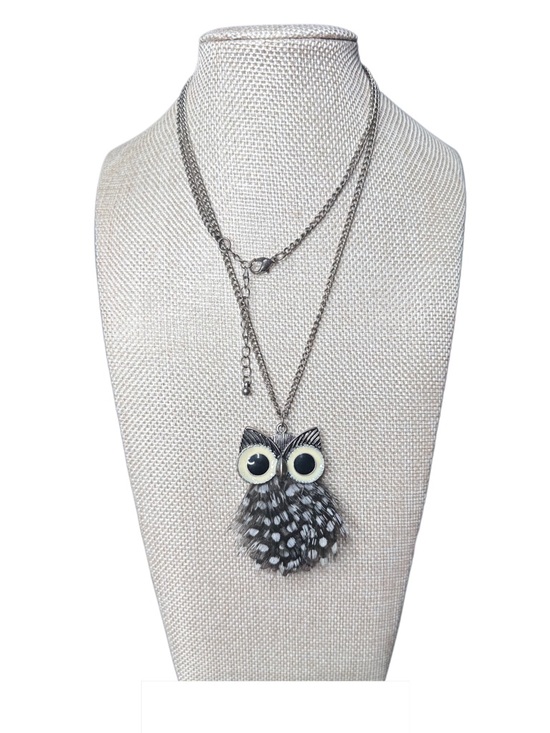 Jewelry - Owl Pendant Necklace - Black & White Feather Charm